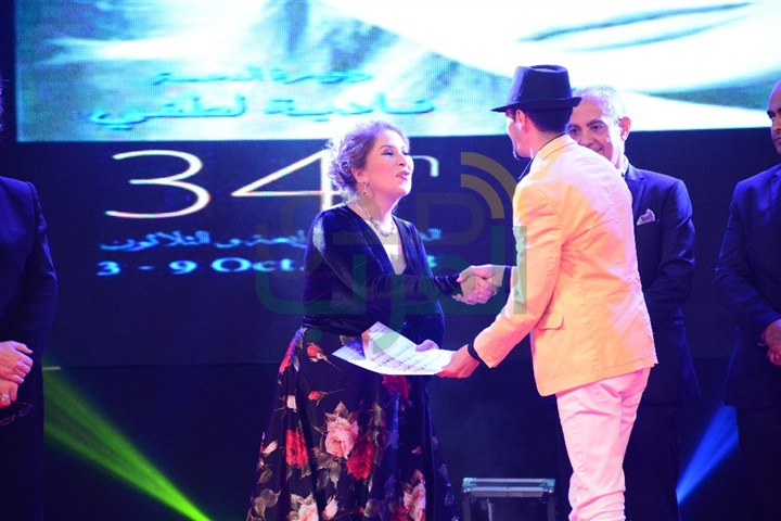بالصور.. تكريم النجوم بحفل ختام مهرجان الإسكندرية السينمائي بالصور.. تكريم النجوم بحفل ختام مهرجان الإسكندرية السينمائي