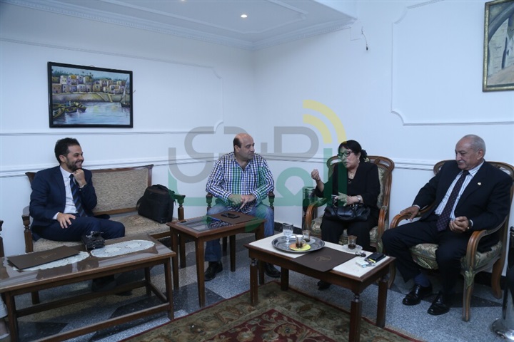 بالصور.. الغرباوى يكرم سميرة عبد العزيز بمهرجان "المسرح الحر" بالصور.. الغرباوى يكرم سميرة عبد العزيز بمهرجان "المسرح الحر"
