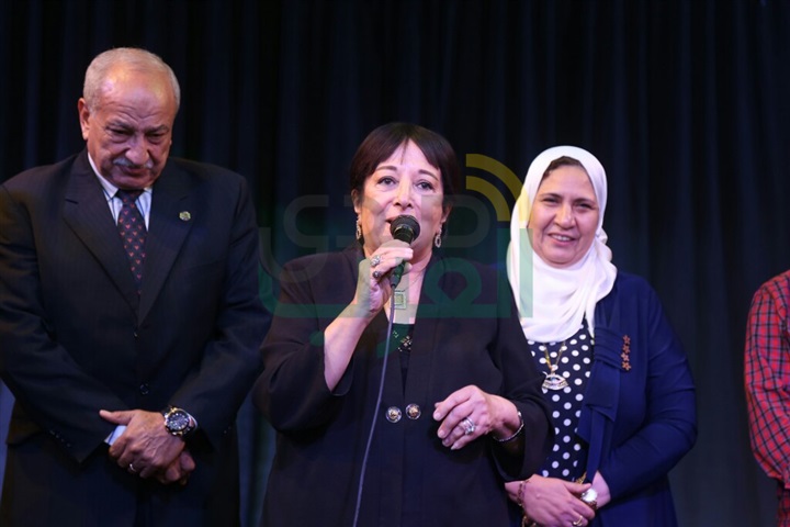 بالصور.. الغرباوى يكرم سميرة عبد العزيز بمهرجان "المسرح الحر" بالصور.. الغرباوى يكرم سميرة عبد العزيز بمهرجان "المسرح الحر"