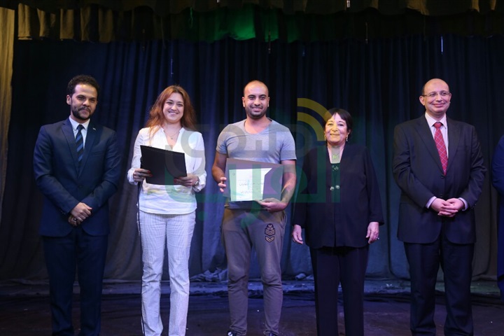 بالصور.. الغرباوى يكرم سميرة عبد العزيز بمهرجان "المسرح الحر" بالصور.. الغرباوى يكرم سميرة عبد العزيز بمهرجان "المسرح الحر"