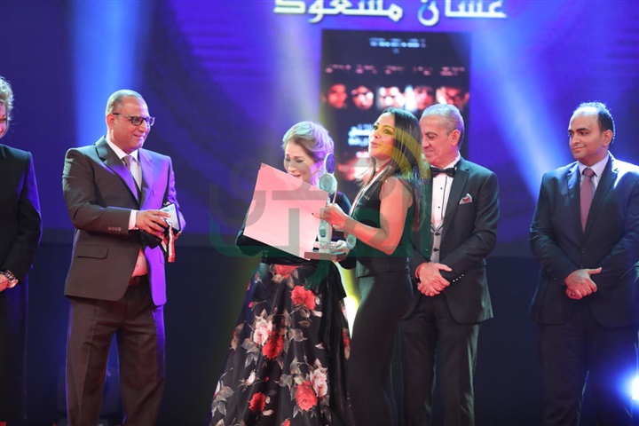 بالصور.. تكريم النجوم بحفل ختام مهرجان الإسكندرية السينمائي بالصور.. تكريم النجوم بحفل ختام مهرجان الإسكندرية السينمائي