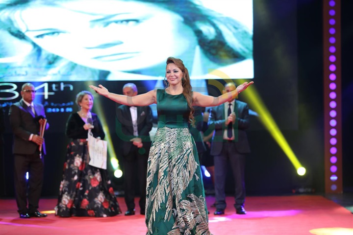 بالصور.. تكريم النجوم بحفل ختام مهرجان الإسكندرية السينمائي بالصور.. تكريم النجوم بحفل ختام مهرجان الإسكندرية السينمائي