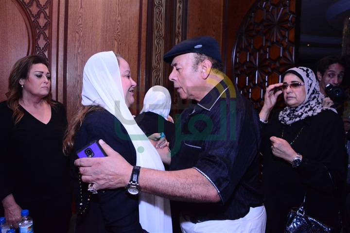بالصور .. نجوم الفن في عزاء أحمد عبد الوارث بالصور .. نجوم الفن في عزاء أحمد عبد الوارث