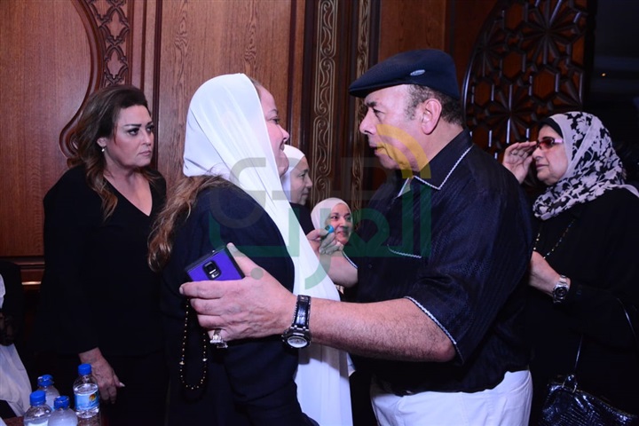 بالصور .. نجوم الفن في عزاء أحمد عبد الوارث بالصور .. نجوم الفن في عزاء أحمد عبد الوارث