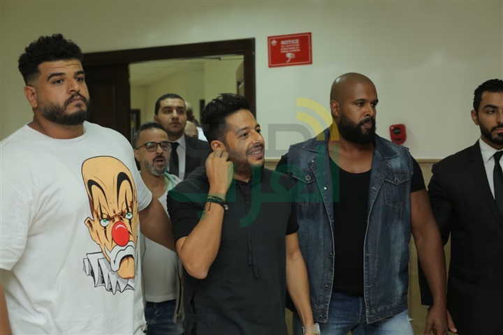 بالصور .. حماقى يتألق بحفل جماهيري في الجامعة الكندية "CIC" بالصور .. حماقى يتألق بحفل جماهيري في الجامعة الكندية "CIC"