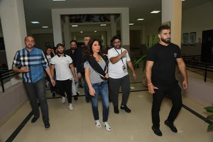 بالصور.. اليسا تفتح حفلها بجامعة الدلتا بأغنية وحشتوني وسط الآلاف من الطلاب بالصور.. اليسا تفتح حفلها بجامعة الدلتا بأغنية وحشتوني وسط الآلاف من الطلاب