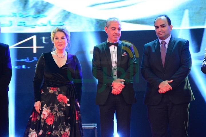 بالصور.. تكريم النجوم بحفل ختام مهرجان الإسكندرية السينمائي بالصور.. تكريم النجوم بحفل ختام مهرجان الإسكندرية السينمائي