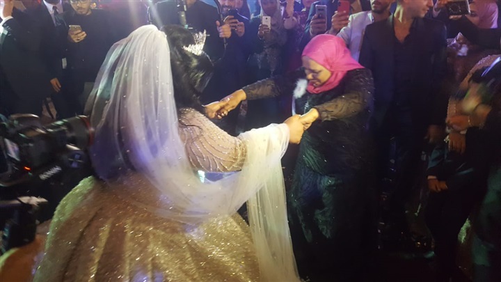 بالصور.. حفل زفاف شيماء سيف على المنتج محمد كرتر بالصور.. حفل زفاف شيماء سيف على المنتج محمد كرتر