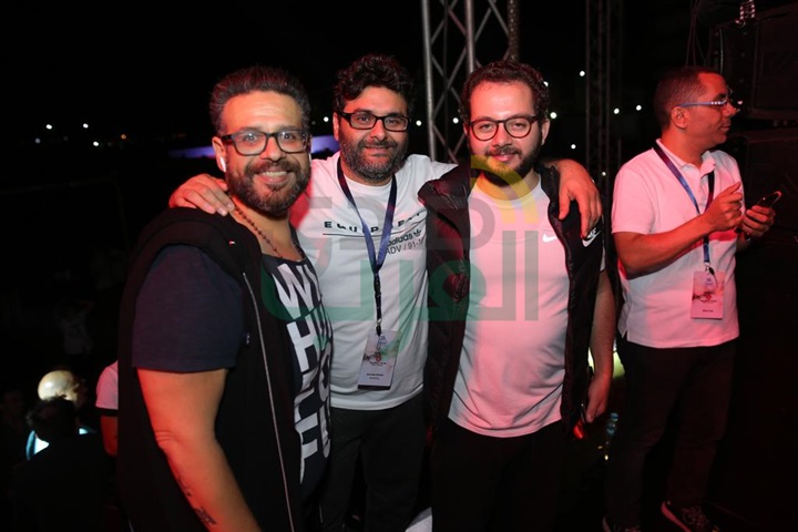 بالصور .. اليسا تحتفل بعيد ميلادها وسط طلاب جامعة الدلتا بالصور .. اليسا تحتفل بعيد ميلادها وسط طلاب جامعة الدلتا