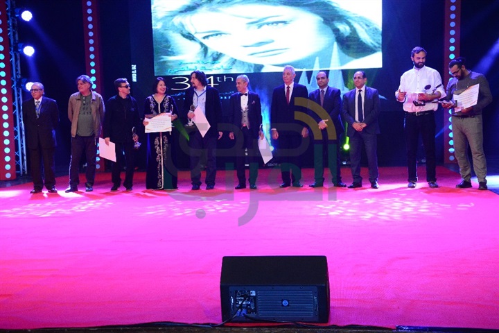 بالصور.. تكريم النجوم بحفل ختام مهرجان الإسكندرية السينمائي بالصور.. تكريم النجوم بحفل ختام مهرجان الإسكندرية السينمائي