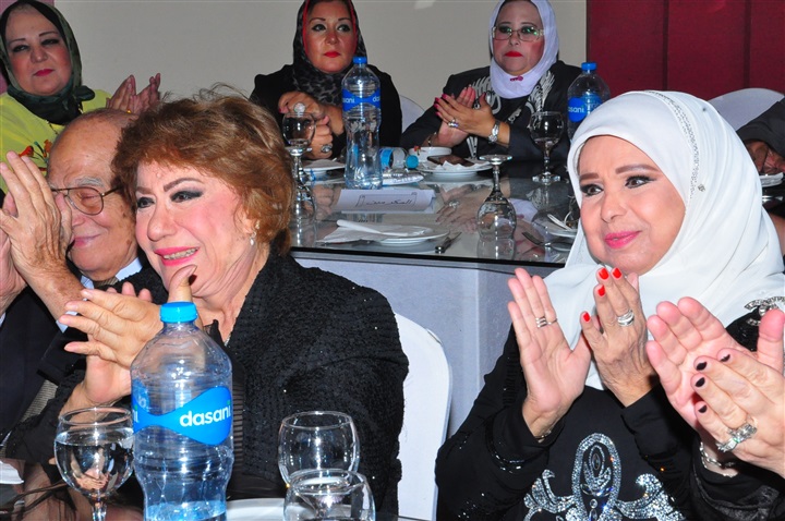 بالصور.. تكريم أبطال أكتوبر ورموز الفن فى حفل مجلس الإعلاميين الدوليين بالصور.. تكريم أبطال أكتوبر ورموز الفن فى حفل مجلس الإعلاميين الدوليين