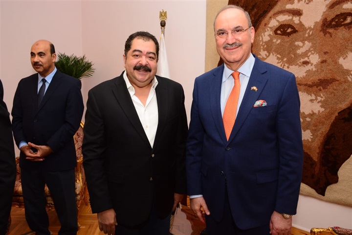 بالصور.. الشيخ و مفيد فوزي وبيبو" يشاركون في مؤتمر "تحدي التغيير" بالصور.. الشيخ و مفيد فوزي وبيبو" يشاركون في مؤتمر "تحدي التغيير"