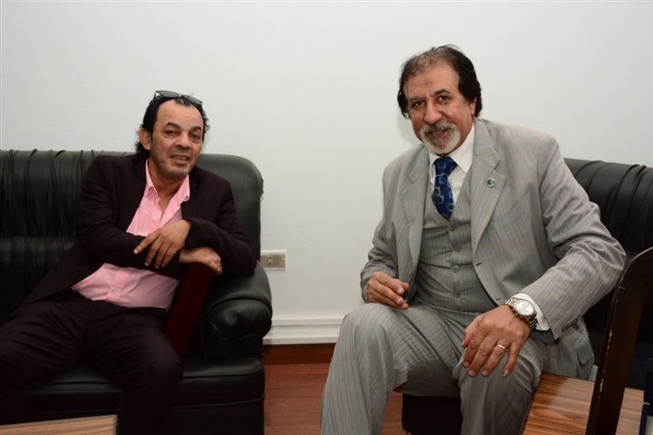 بالصور.. إحدى الجامعات الخاصة تمنح الدكتوراه الفخرية لمجموعة من نجوم الفن والإعلام بالصور.. إحدى الجامعات الخاصة تمنح الدكتوراه الفخرية لمجموعة من نجوم الفن والإعلام