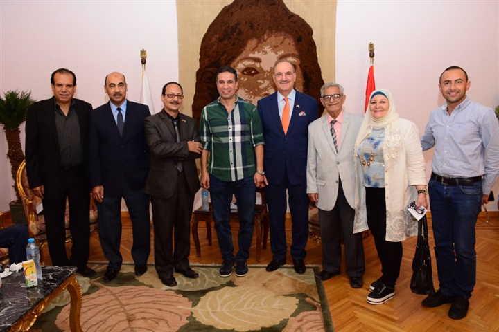 بالصور.. الشيخ و مفيد فوزي وبيبو" يشاركون في مؤتمر "تحدي التغيير" بالصور.. الشيخ و مفيد فوزي وبيبو" يشاركون في مؤتمر "تحدي التغيير"