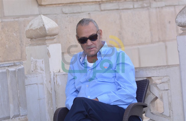 بالصور.. الفيشاوي وسهير رمزي وأسرة محمود ياسمين في جنازة بدر تيسير بالصور.. الفيشاوي وسهير رمزي وأسرة محمود ياسمين في جنازة بدر تيسير