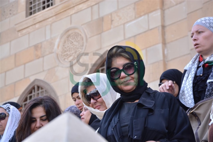 بالصور.. الفيشاوي وسهير رمزي وأسرة محمود ياسمين في جنازة بدر تيسير بالصور.. الفيشاوي وسهير رمزي وأسرة محمود ياسمين في جنازة بدر تيسير