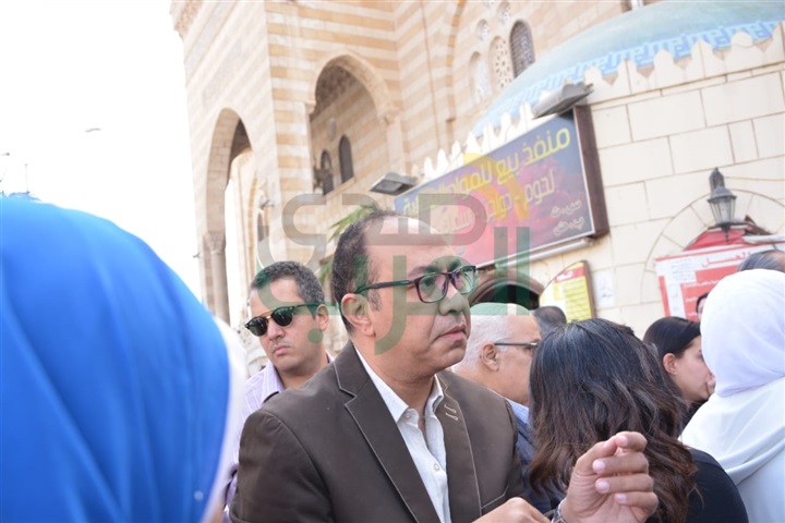 بالصور.. الفيشاوي وسهير رمزي وأسرة محمود ياسمين في جنازة بدر تيسير بالصور.. الفيشاوي وسهير رمزي وأسرة محمود ياسمين في جنازة بدر تيسير
