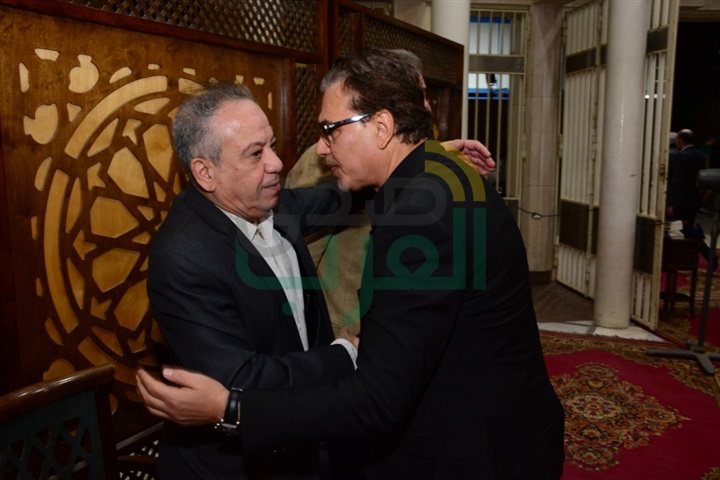 بالصور.. نجوم الفن يتوافدون على عزاء "بدر تيسير" بالصور.. نجوم الفن يتوافدون على عزاء "بدر تيسير"