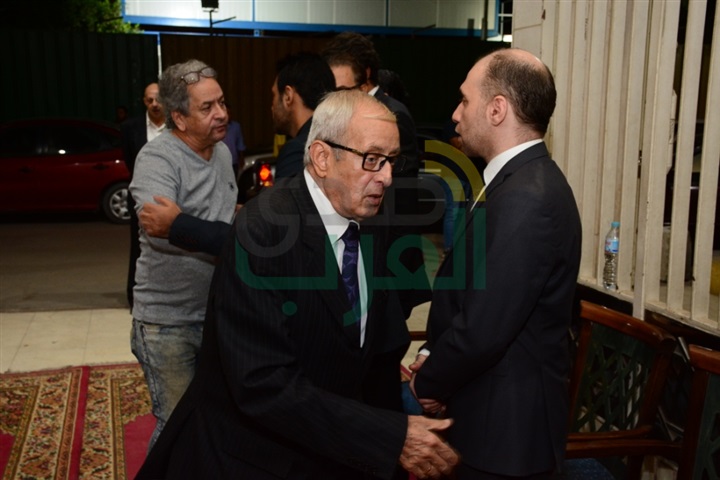 بالصور.. نجوم الفن يتوافدون على عزاء "بدر تيسير" بالصور.. نجوم الفن يتوافدون على عزاء "بدر تيسير"