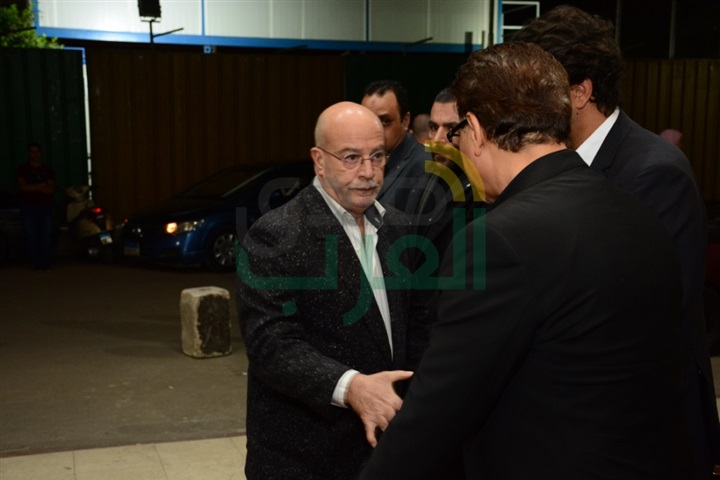بالصور.. نجوم الفن يتوافدون على عزاء "بدر تيسير" بالصور.. نجوم الفن يتوافدون على عزاء "بدر تيسير"