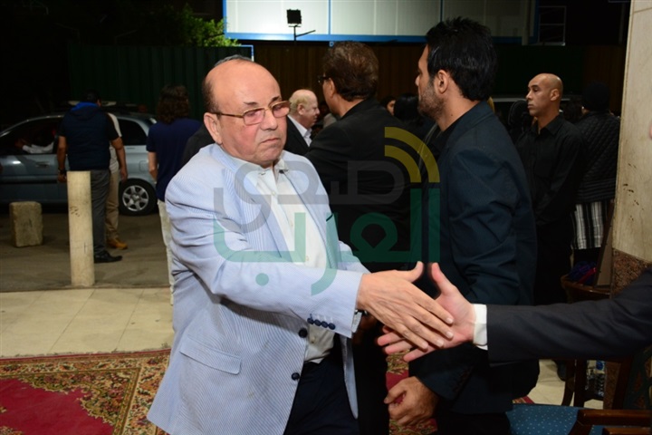 بالصور.. نجوم الفن يتوافدون على عزاء "بدر تيسير" بالصور.. نجوم الفن يتوافدون على عزاء "بدر تيسير"