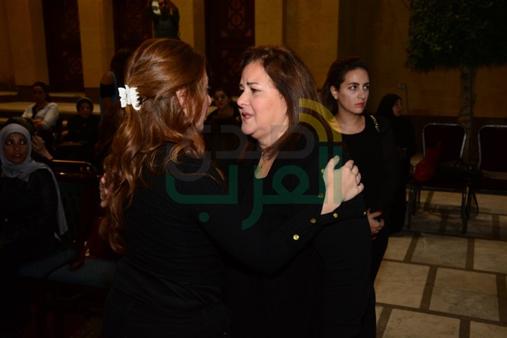 بالصور.. نجوم الفن يتوافدون على عزاء "بدر تيسير" بالصور.. نجوم الفن يتوافدون على عزاء "بدر تيسير"