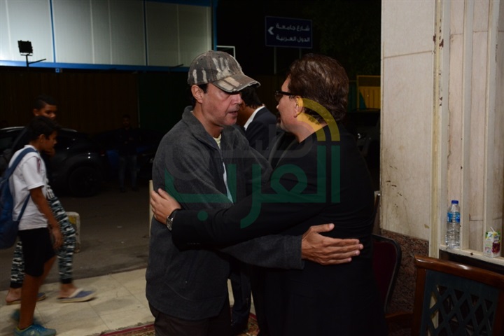 بالصور.. نجوم الفن يتوافدون على عزاء "بدر تيسير" بالصور.. نجوم الفن يتوافدون على عزاء "بدر تيسير"