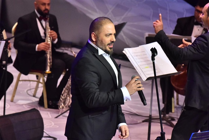 بالصور.. رامي عياش يشعل افتتاحية حفله بمهرحان الموسيقى الغربية بمكس"بلادي" و" الله عليكي يا مصر" بالصور.. رامي عياش يشعل افتتاحية حفله بمهرحان الموسيقى الغربية بمكس"بلادي" و" الله عليكي يا مصر"