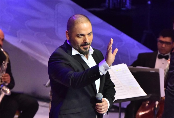 بالصور.. رامي عياش يشعل افتتاحية حفله بمهرحان الموسيقى الغربية بمكس"بلادي" و" الله عليكي يا مصر" بالصور.. رامي عياش يشعل افتتاحية حفله بمهرحان الموسيقى الغربية بمكس"بلادي" و" الله عليكي يا مصر"