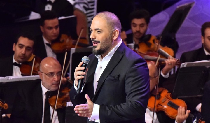 بالصور.. رامي عياش يشعل افتتاحية حفله بمهرحان الموسيقى الغربية بمكس"بلادي" و" الله عليكي يا مصر" بالصور.. رامي عياش يشعل افتتاحية حفله بمهرحان الموسيقى الغربية بمكس"بلادي" و" الله عليكي يا مصر"