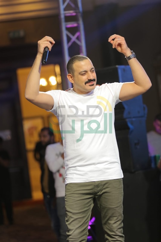 بالصور ... الظهور الاول لـ "دياب" بعد زواجه فى حفل لأحد شركات الطيران بالصور ... الظهور الاول لـ "دياب" بعد زواجه فى حفل لأحد شركات الطيران