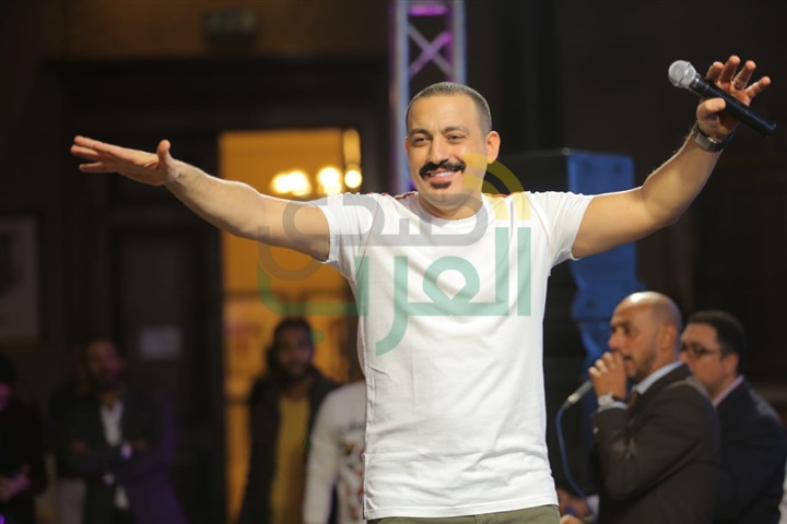بالصور ... الظهور الاول لـ "دياب" بعد زواجه فى حفل لأحد شركات الطيران بالصور ... الظهور الاول لـ "دياب" بعد زواجه فى حفل لأحد شركات الطيران