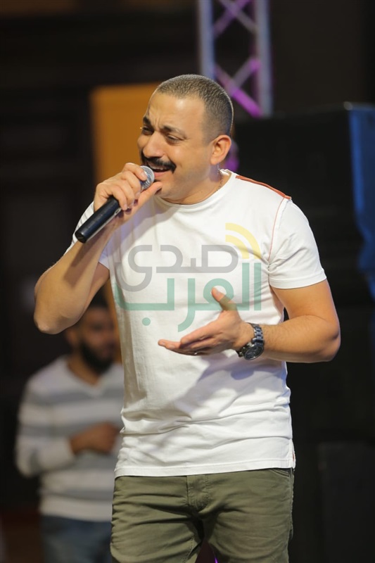 بالصور ... الظهور الاول لـ "دياب" بعد زواجه فى حفل لأحد شركات الطيران بالصور ... الظهور الاول لـ "دياب" بعد زواجه فى حفل لأحد شركات الطيران