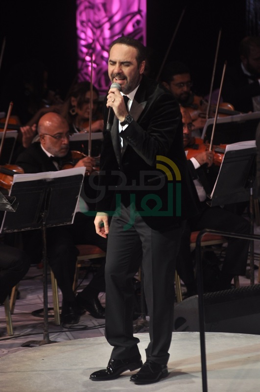 وائل جسار يفتتح حفل الأوبرا بأغنية بحبك يا مصر وائل جسار يفتتح حفل الأوبرا بأغنية بحبك يا مصر