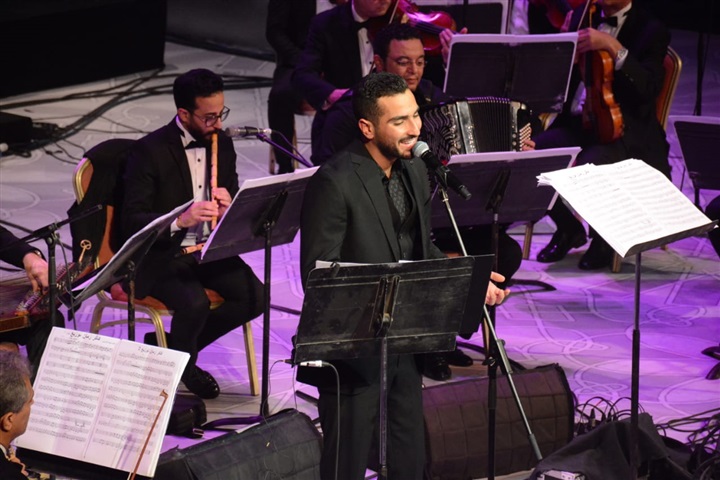 بالصور.. محمد الشرنوبي يبدع في الليلة العاشرة من فعاليات مهرجان الموسيقى العربية بالصور.. محمد الشرنوبي يبدع في الليلة العاشرة من فعاليات مهرجان الموسيقى العربية