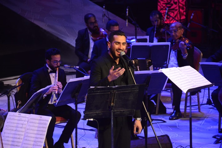 بالصور.. محمد الشرنوبي يبدع في الليلة العاشرة من فعاليات مهرجان الموسيقى العربية بالصور.. محمد الشرنوبي يبدع في الليلة العاشرة من فعاليات مهرجان الموسيقى العربية