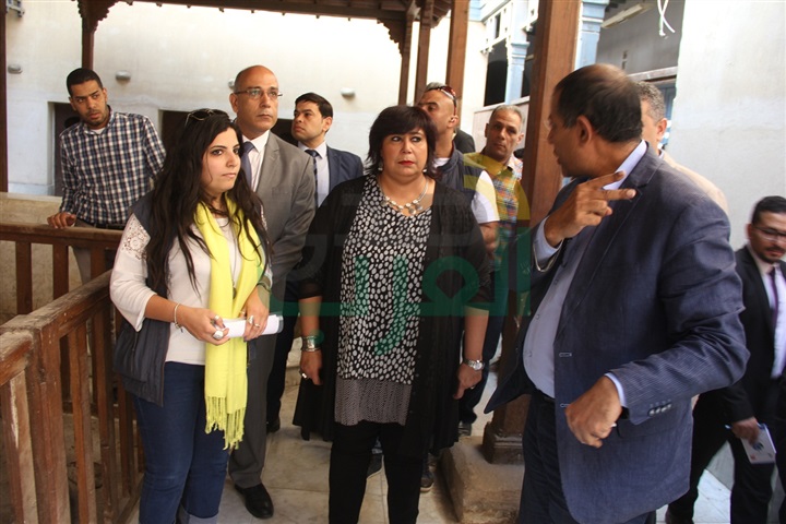 وزيرة الثقافة تتفقد متحف نجيب محفوظ وزيرة الثقافة تتفقد متحف نجيب محفوظ