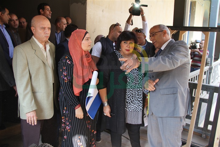 وزيرة الثقافة تتفقد متحف نجيب محفوظ وزيرة الثقافة تتفقد متحف نجيب محفوظ