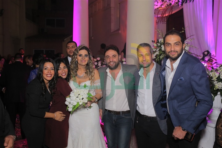 بالصور.. نجوم الفن والأغنية والمشاهير يحتفلون بزفاف "ميرا وبيتر" بالصور.. نجوم الفن والأغنية والمشاهير يحتفلون بزفاف "ميرا وبيتر"
