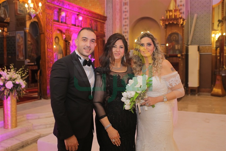بالصور.. نجوم الفن والأغنية والمشاهير يحتفلون بزفاف "ميرا وبيتر" بالصور.. نجوم الفن والأغنية والمشاهير يحتفلون بزفاف "ميرا وبيتر"