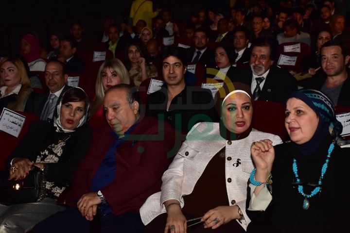 بالصور.. تكريم نجوم الفن والصحافة والمجتمع في مهرجان "بالشباب تحيا الأمم" بدورته الثانية بالصور.. تكريم نجوم الفن والصحافة والمجتمع في مهرجان "بالشباب تحيا الأمم" بدورته الثانية