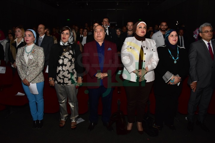 بالصور.. تكريم نجوم الفن والصحافة والمجتمع في مهرجان "بالشباب تحيا الأمم" بدورته الثانية بالصور.. تكريم نجوم الفن والصحافة والمجتمع في مهرجان "بالشباب تحيا الأمم" بدورته الثانية