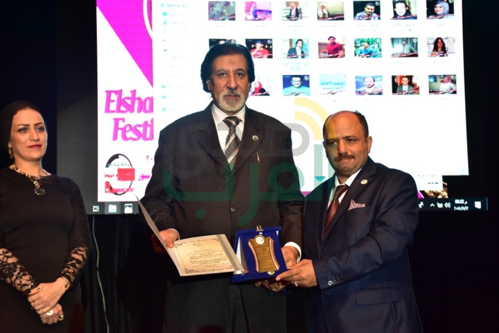 بالصور.. تكريم نجوم الفن والصحافة والمجتمع في مهرجان "بالشباب تحيا الأمم" بدورته الثانية بالصور.. تكريم نجوم الفن والصحافة والمجتمع في مهرجان "بالشباب تحيا الأمم" بدورته الثانية