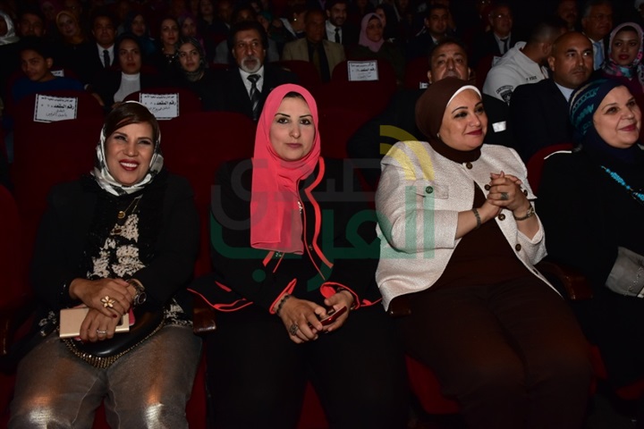 بالصور.. تكريم نجوم الفن والصحافة والمجتمع في مهرجان "بالشباب تحيا الأمم" بدورته الثانية بالصور.. تكريم نجوم الفن والصحافة والمجتمع في مهرجان "بالشباب تحيا الأمم" بدورته الثانية
