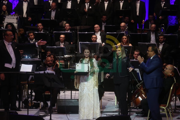 مهرجان ومؤتمر الموسيقى العربية يطوى الصفحة الأخيرة من إصداره الـ27 مهرجان ومؤتمر الموسيقى العربية يطوى الصفحة الأخيرة من إصداره الـ27