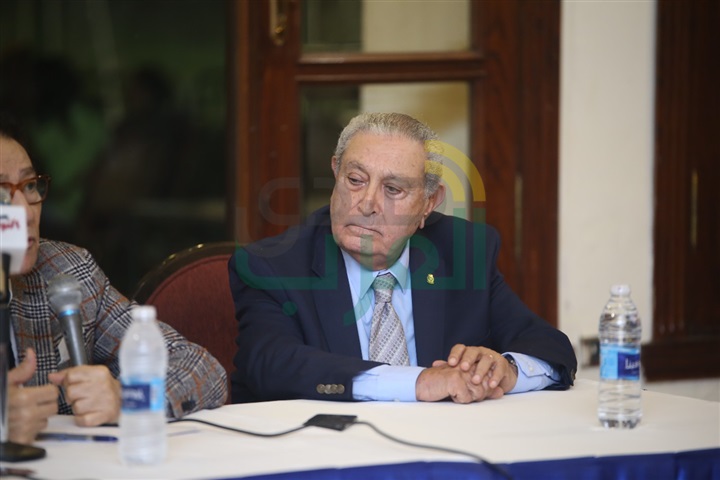 بالصور.. انتهاء ندوة فاروق حسني بصالون إحسان عبدالقدوس بالصور.. انتهاء ندوة فاروق حسني بصالون إحسان عبدالقدوس