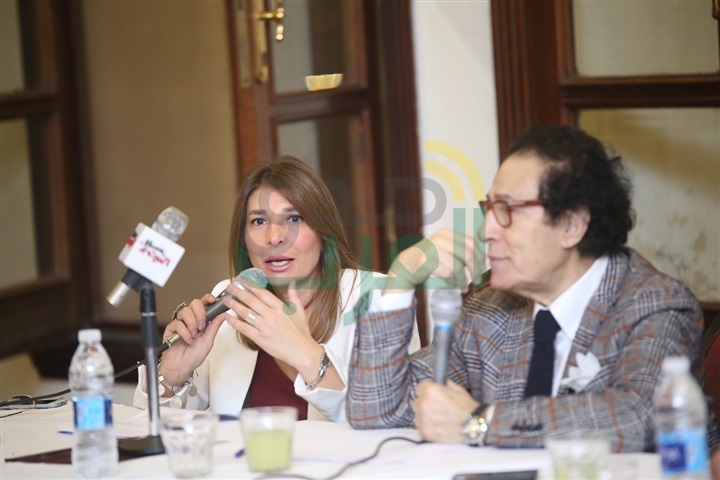 بالصور.. انتهاء ندوة فاروق حسني بصالون إحسان عبدالقدوس بالصور.. انتهاء ندوة فاروق حسني بصالون إحسان عبدالقدوس