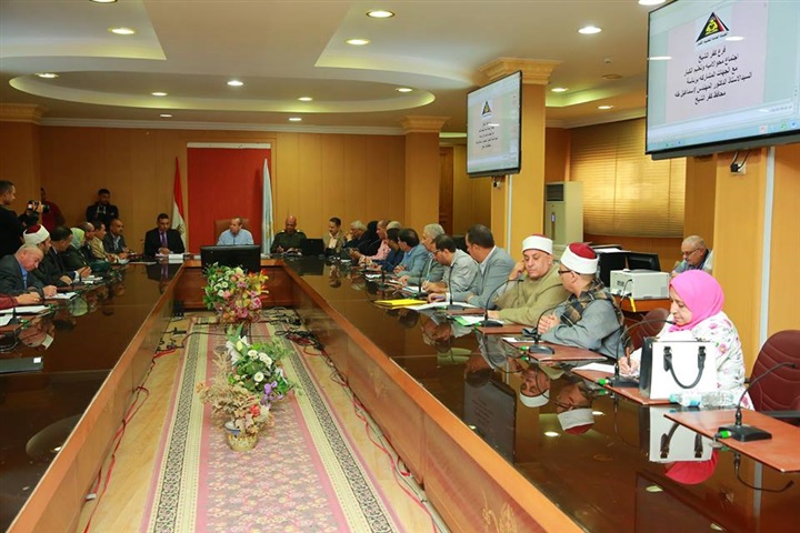 بالصور.. محافظ كفر الشيخ يطلق مبادرة "أهالينا وحقهم علينا" لمحو أمية 700 ألف شخص في 3 سنوات
