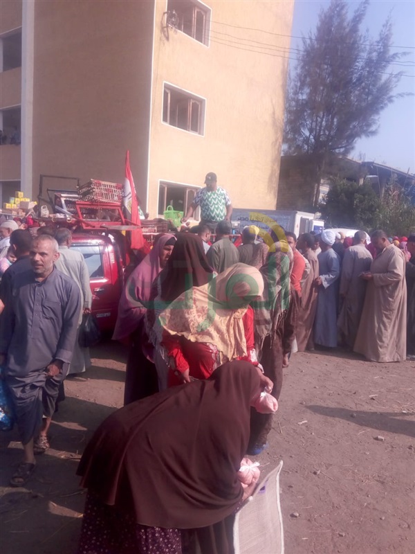 بالصور.. "مستقبل وطن" يواصل اطلاق القوافل الخدمية لمواطني كفر الشيخ
