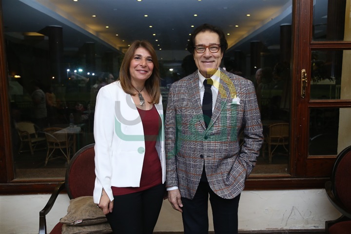 بالصور.. انتهاء ندوة فاروق حسني بصالون إحسان عبدالقدوس بالصور.. انتهاء ندوة فاروق حسني بصالون إحسان عبدالقدوس